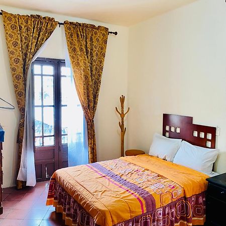 Hostal Santuario De Las Libelulas Guadalajara Esterno foto