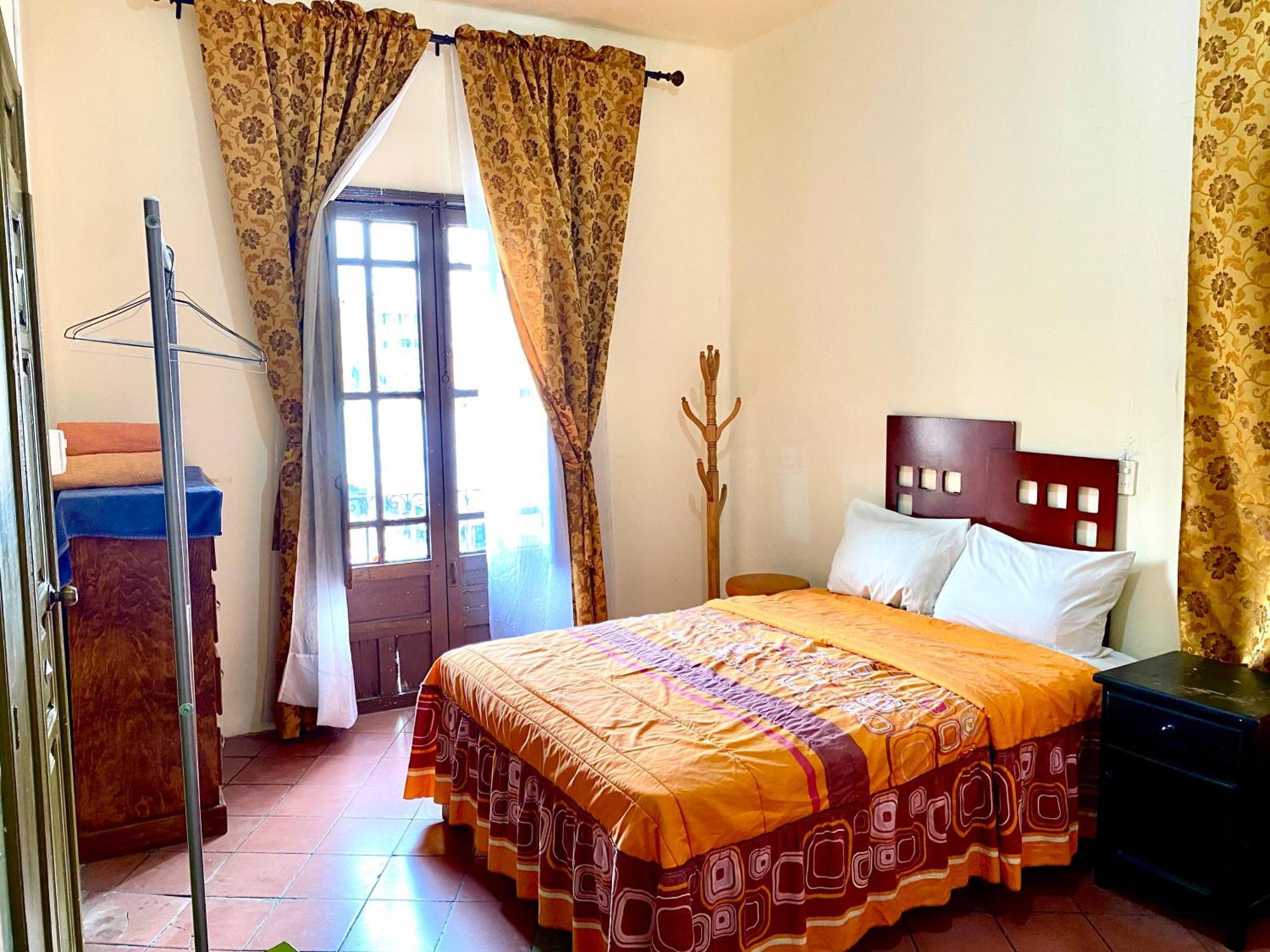 Hostal Santuario De Las Libelulas Guadalajara Esterno foto